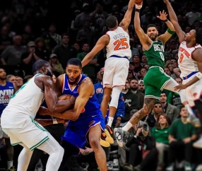 开云登录入口地址-塔图姆：我为0比2负全责 我们要相信自己的三分球