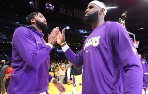 开云体育app-短期内交易已不现实 盘点湖人新赛季五套关键阵容