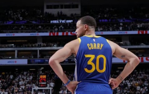 开云电子-获1年6260万续约资格 库里真会签字长留颓迷勇士？