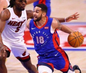 开云登录入口地址-勇士变矮人院！7后卫走湖人老路又矮又慢如何争冠？